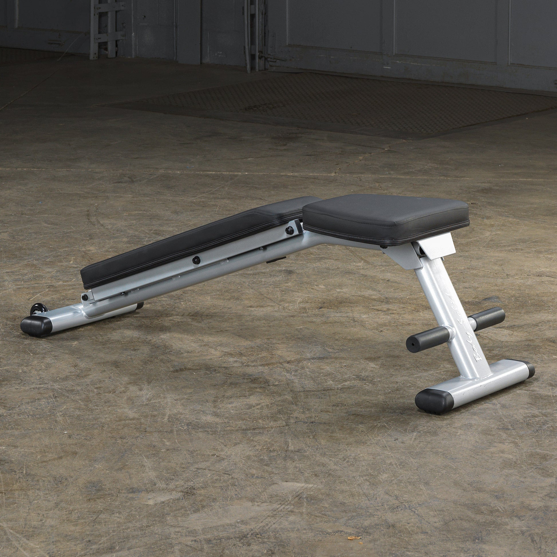 Body-Solid Fully-Assembled Commercial Folding Bench