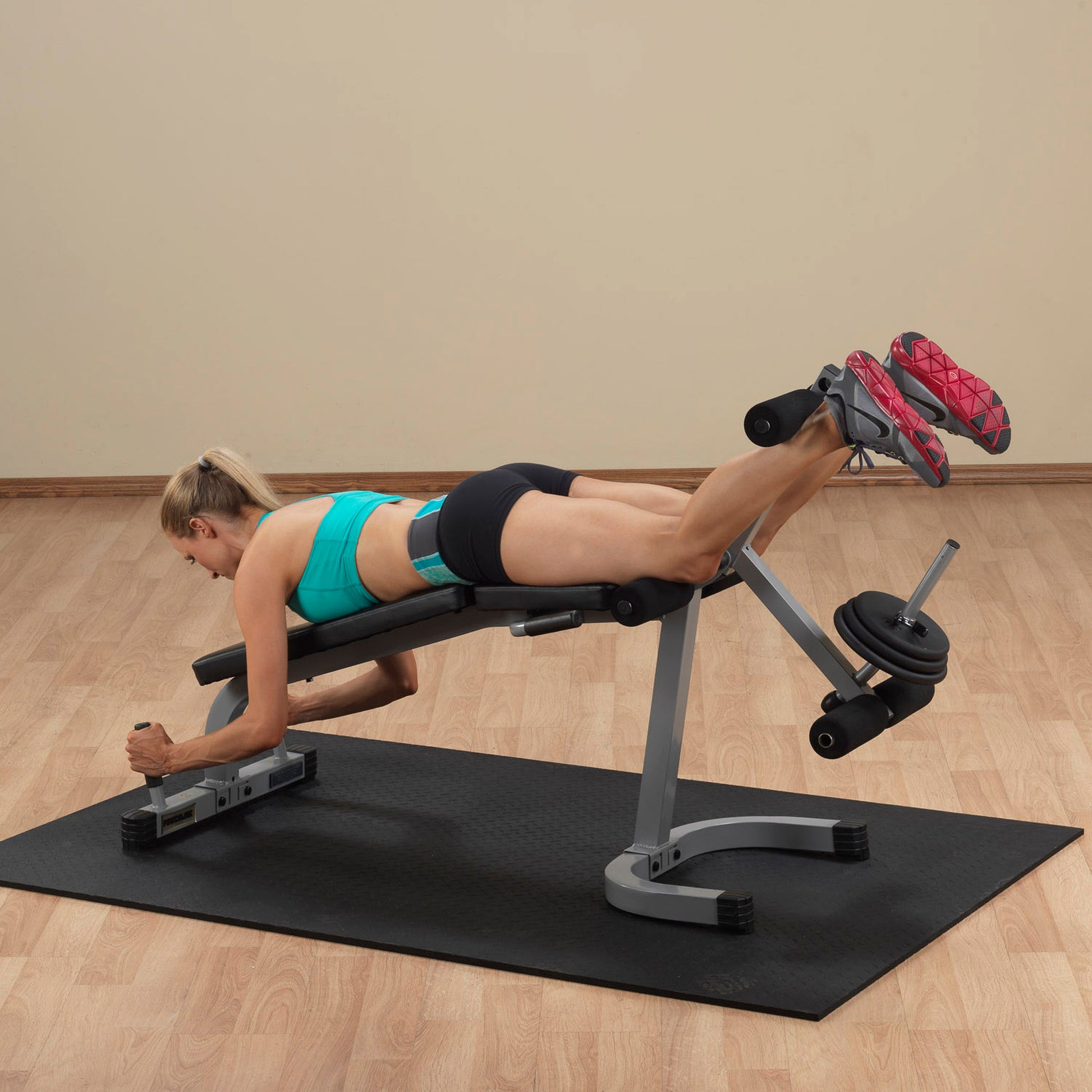 Body-Solid Powerline Leg Extension & Curl Machine