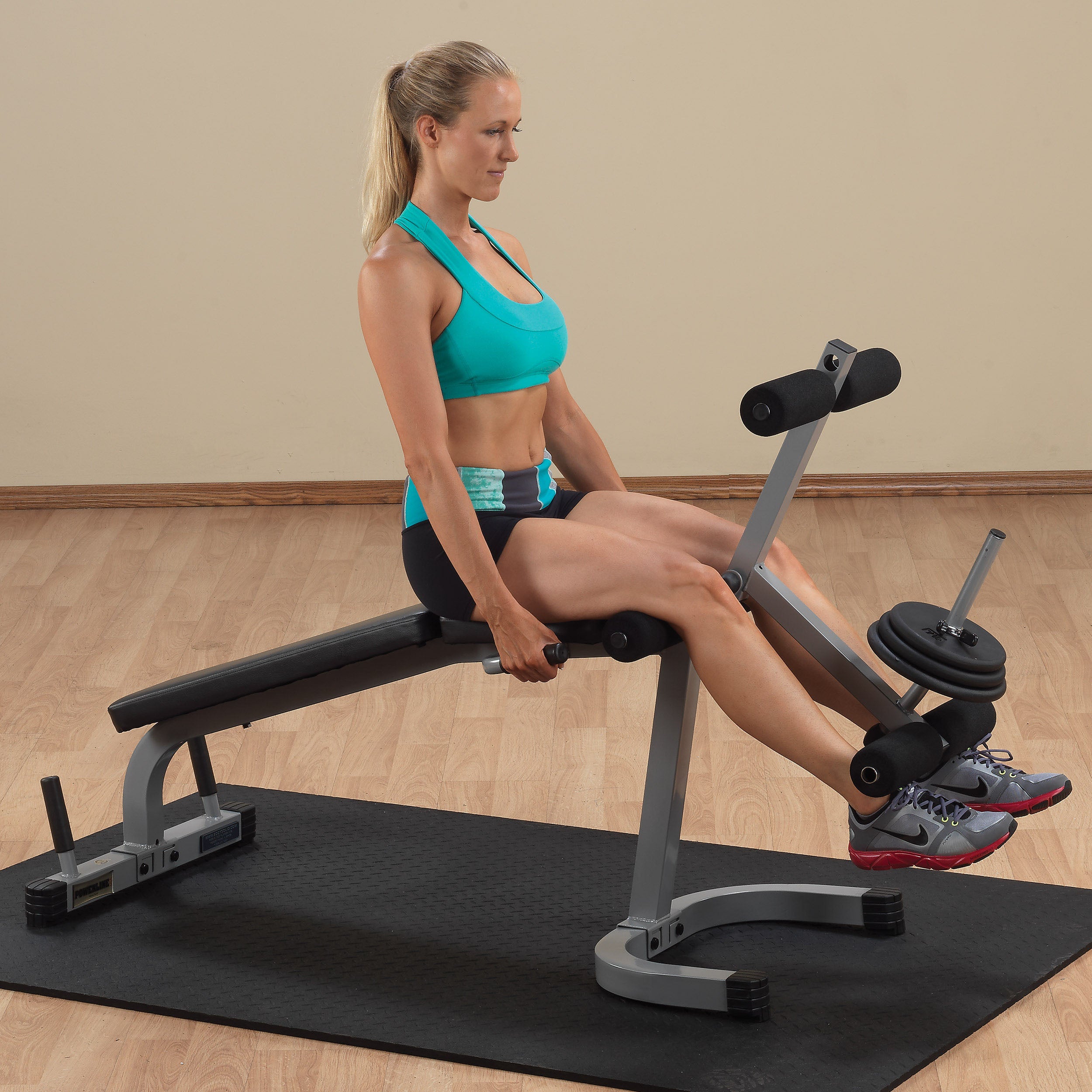 Body-Solid Powerline Leg Extension & Curl Machine