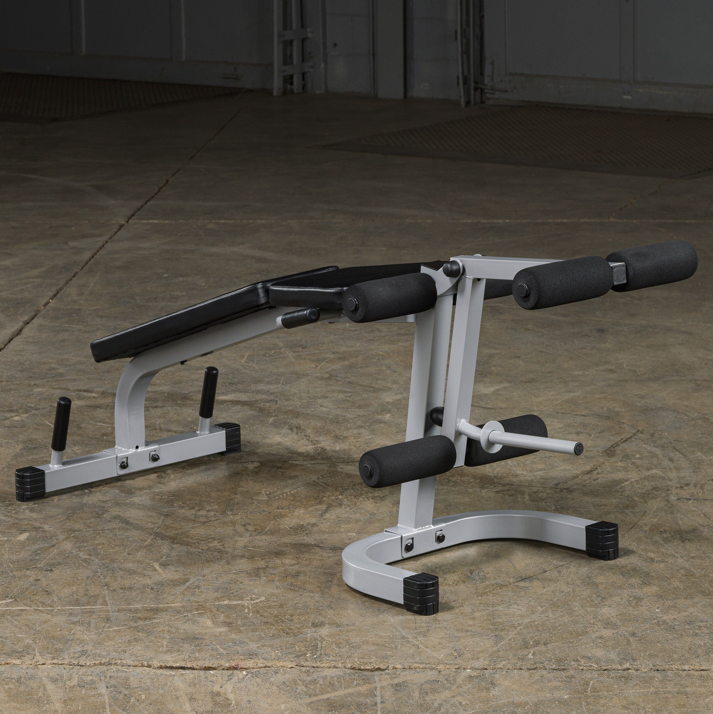 Body-Solid Powerline Leg Extension & Curl Machine