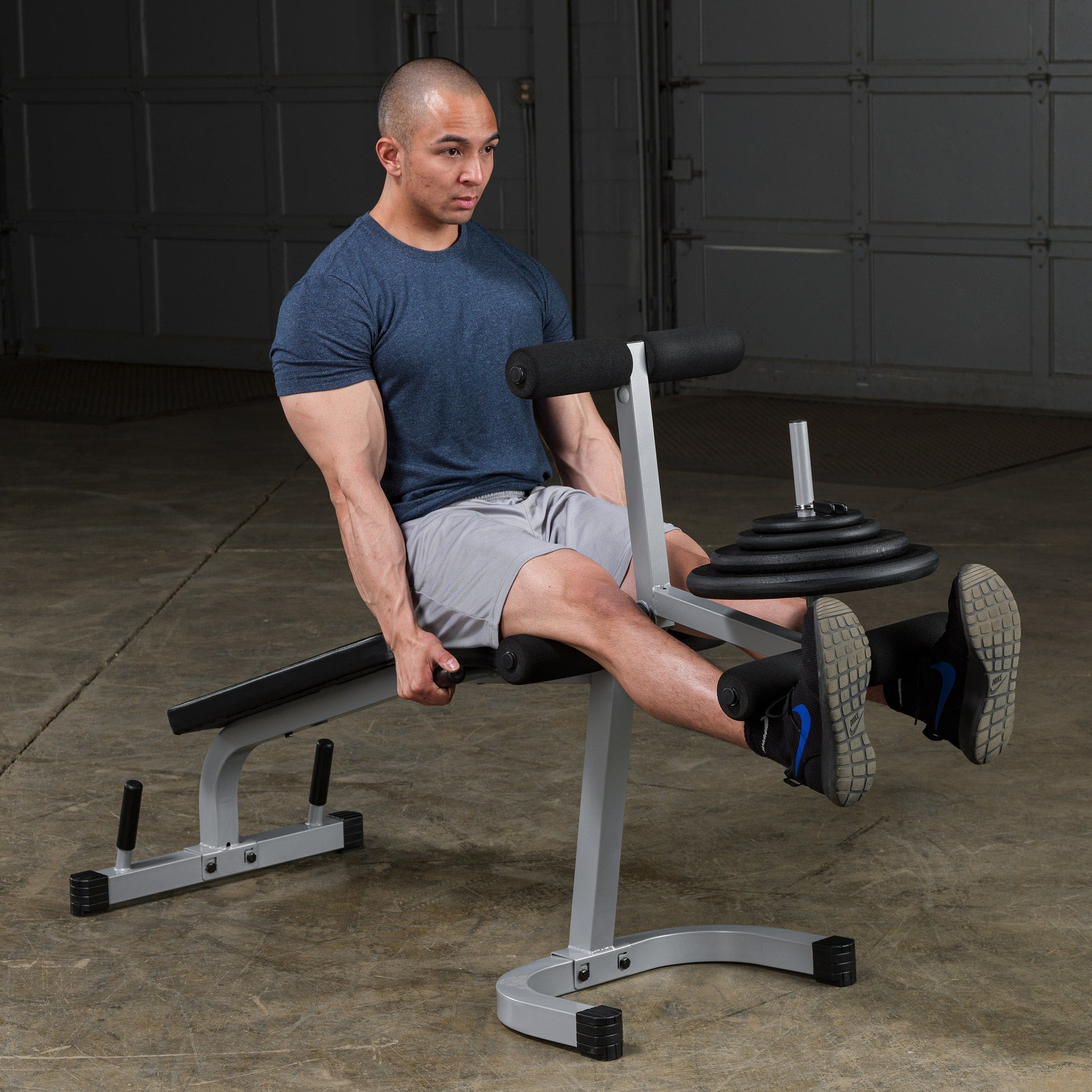 Body-Solid Powerline Leg Extension & Curl Machine