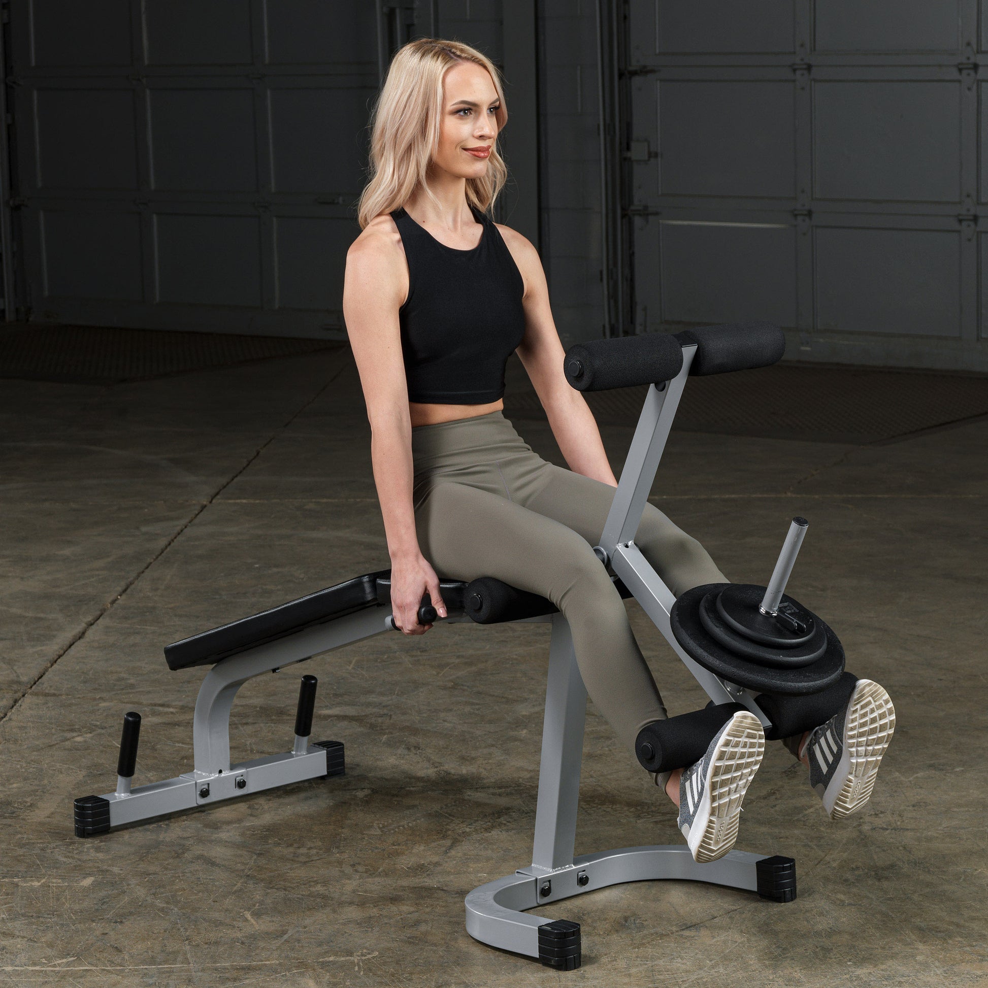 Body-Solid Powerline Leg Extension & Curl Machine