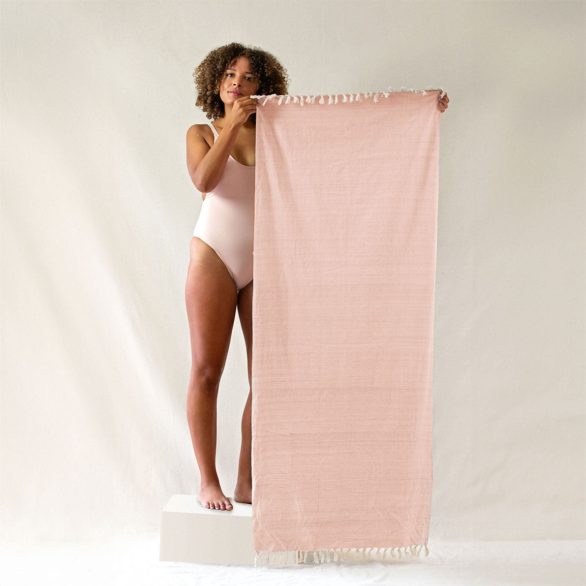 oko living Rose Quartz yoga towel